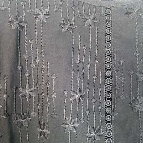 Suzanne Betro Weekends Black Floral Embroidered Tie Waist/Sleeve Blouse Sz Small - Picture 5 of 10